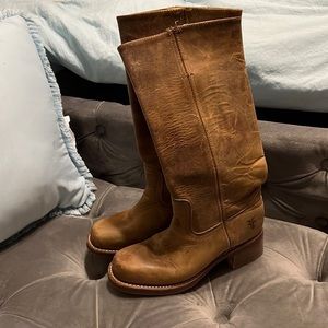 Frye boots size 6. In great used condition!